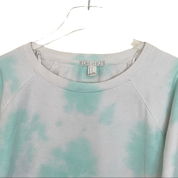 Forever21 Mint Green and White Long Sleeve Sweatshirt Size Medium - Picture 2 of 5